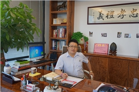 漆強(qiáng)化工總經(jīng)理張文.jpg